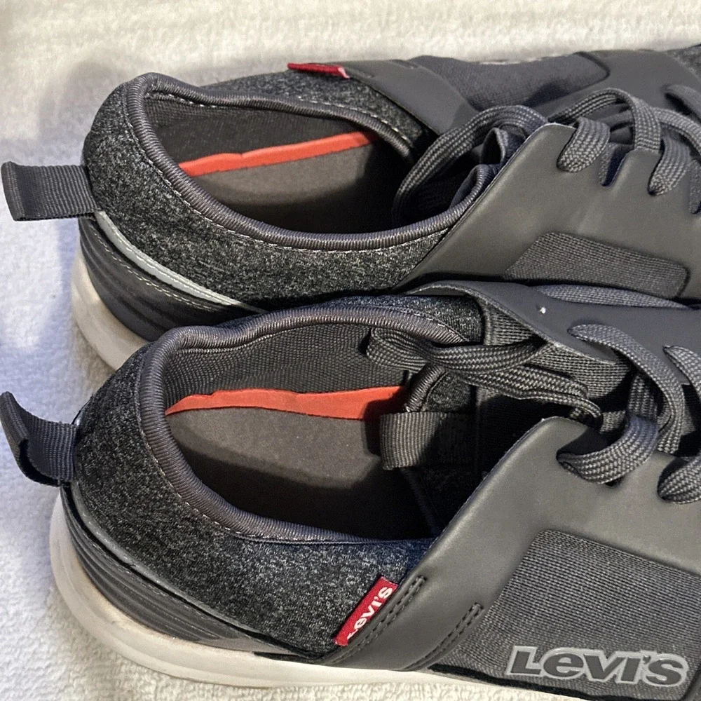 Levis Highland Heather Gray Athletic‎ Shoes Mens Size 13 Comfort Lace up Textile